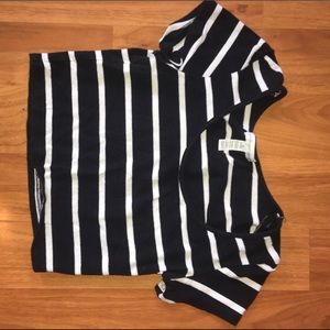Cropped Short Sleeve